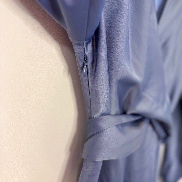 Hui Ban Fu Shi Long Sleeve V-Neck Blue Formal Dress - Picture 5 of 9